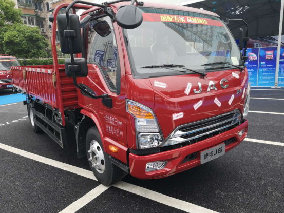 城配大咖都在关注的车型， 江淮康铃全新J系及国六产品上市264.png