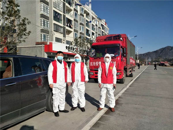 为重疫区免费运输物资 司机周兴碧：我是党员，我要冲在最前线！1186.png