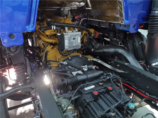 国六时代多拉快跑的典范，新款乘龙M3大马力中卡载货车360.png