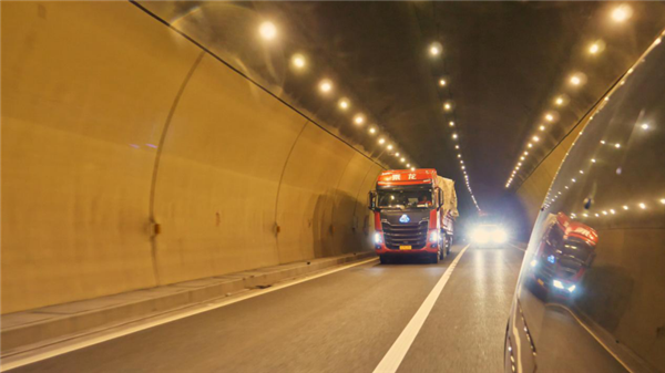 1465公里实测乘龙H7 3.0牵引车 实车、实货、实路全方位测试679.png