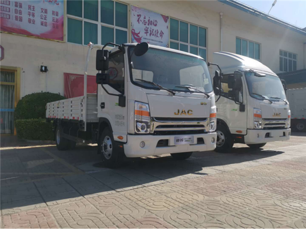 发动机只换不修？这款新上市的帅铃宽体安康160轻卡为何如此自信？10242119.png