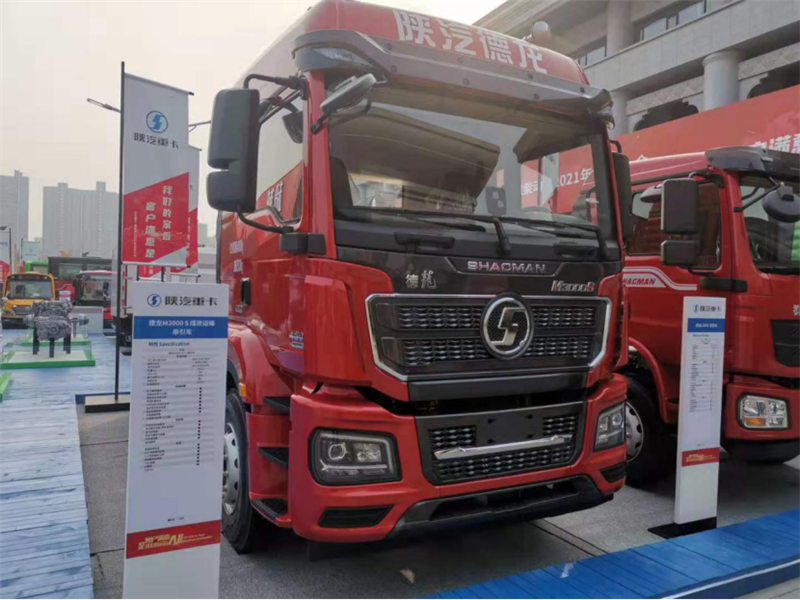 内外大换新，专属动力加轻量化升级，全新陕汽德龙M3000 S牵引车447.png