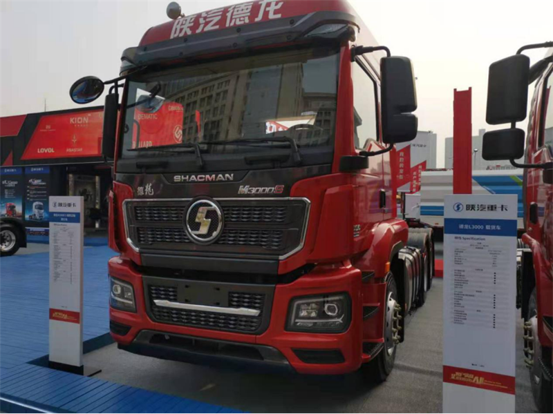 内外大换新，专属动力加轻量化升级，全新陕汽德龙M3000 S牵引车137.png