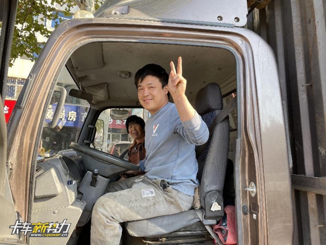 副本母子同心运输路，解放轻卡助力年轻一代致富梦想159.jpg